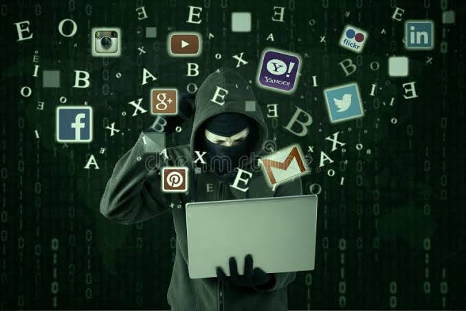 SOCIAL MEDIA HACKING